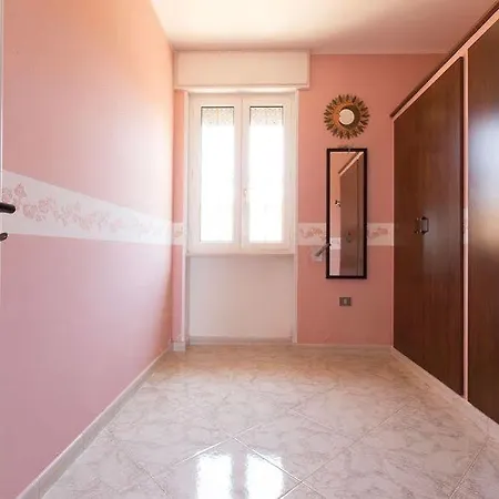 Villetta Hall *